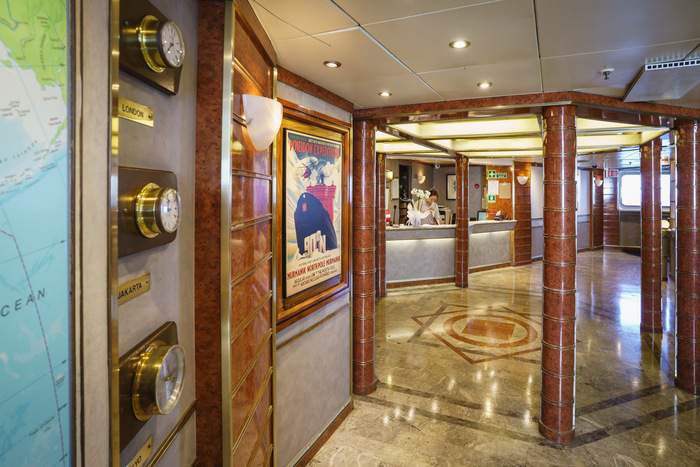 Poseidon Expeditions, Sea Spirit, Reception, @Dietmar Denger.jpg